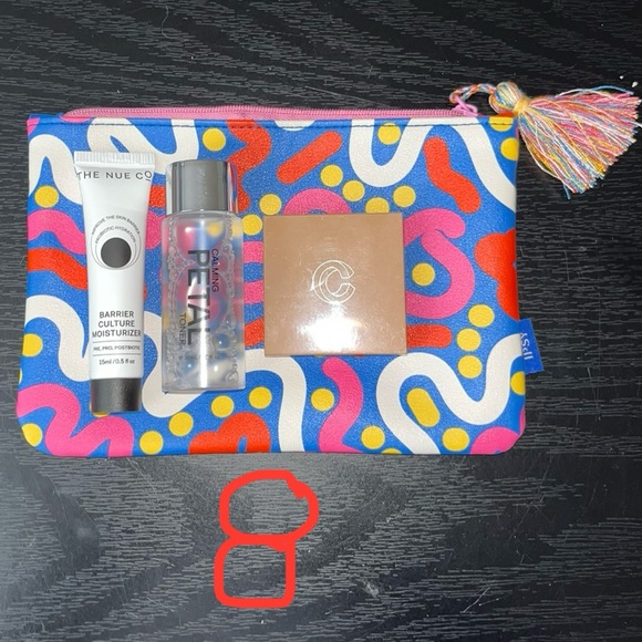Ipsy bag with 3 makeup products - Picture 9 of 11